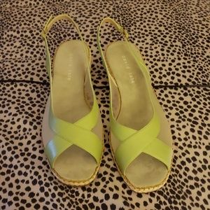 12 W David Tate Green Leather and Suede Wedges